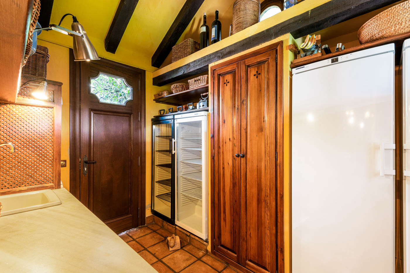 Additional fridges and freezers